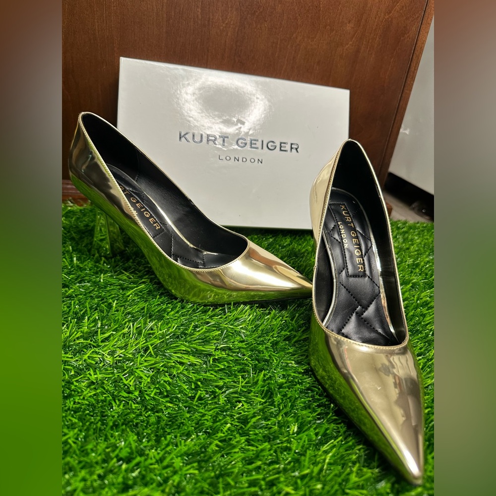 LONDON STILETTO GOLD LEATHER COURTS heels
